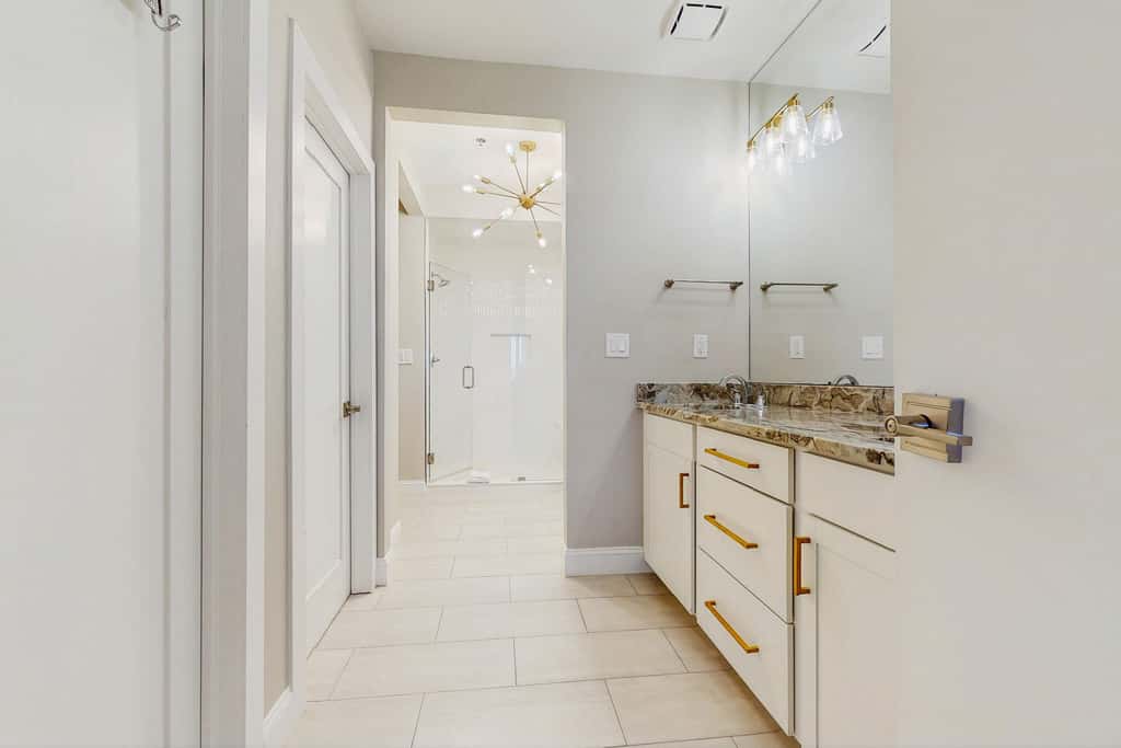 Exclusive Gulf view 3BR, pool & tennis