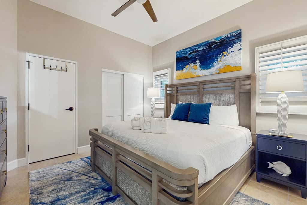 Exclusive Gulf view 3BR, pool & tennis