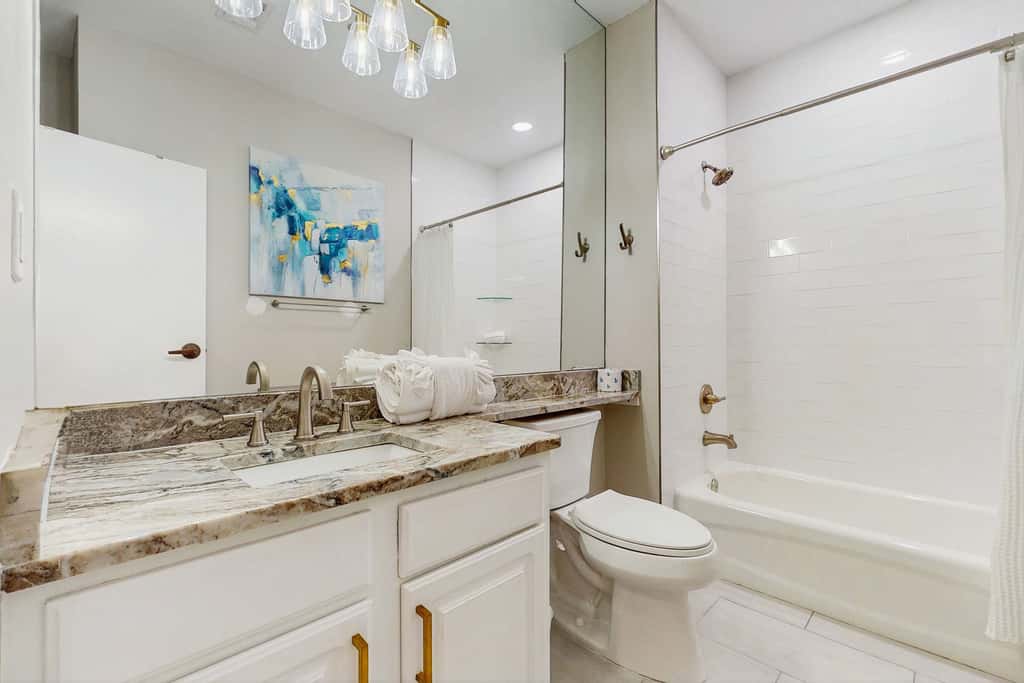 Exclusive Gulf view 3BR, pool & tennis