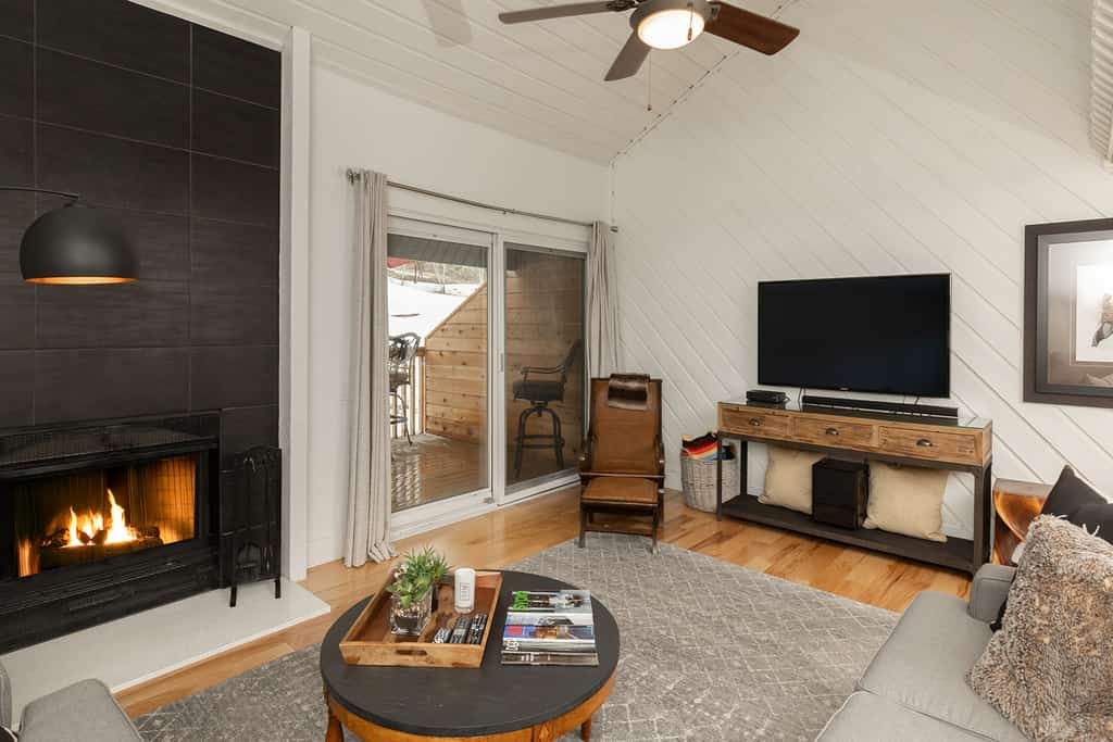 Sunburst in Sun Valley! Modern Family Getaway in Elkhorn.