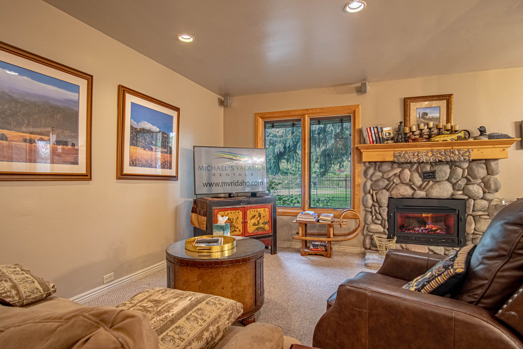 Sun Valley Condo 155