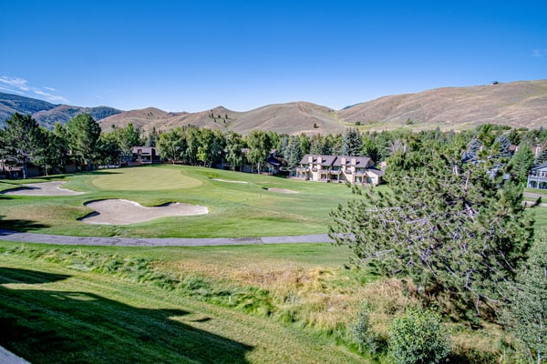 Panoramic Views! Designer`s Condo on Golf Course w/Resort Amenities