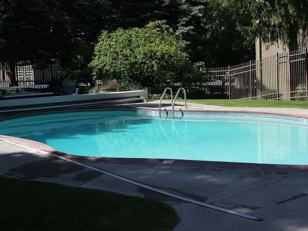 SV109 - Walk to Lifts & Town - Hot Tub & Pool