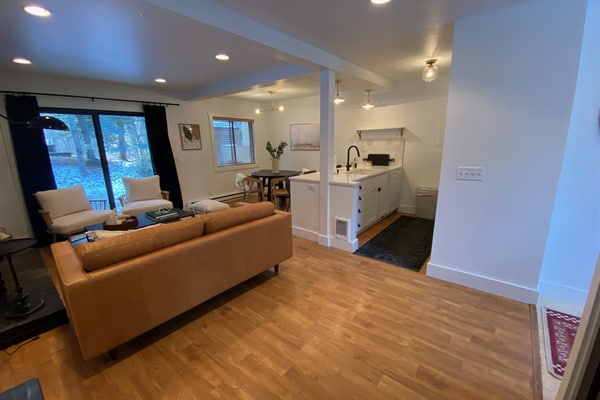Andora Villa #123 Newly Remodeled 2 BR / 2Bath, Centrally Located, Close to Town Center