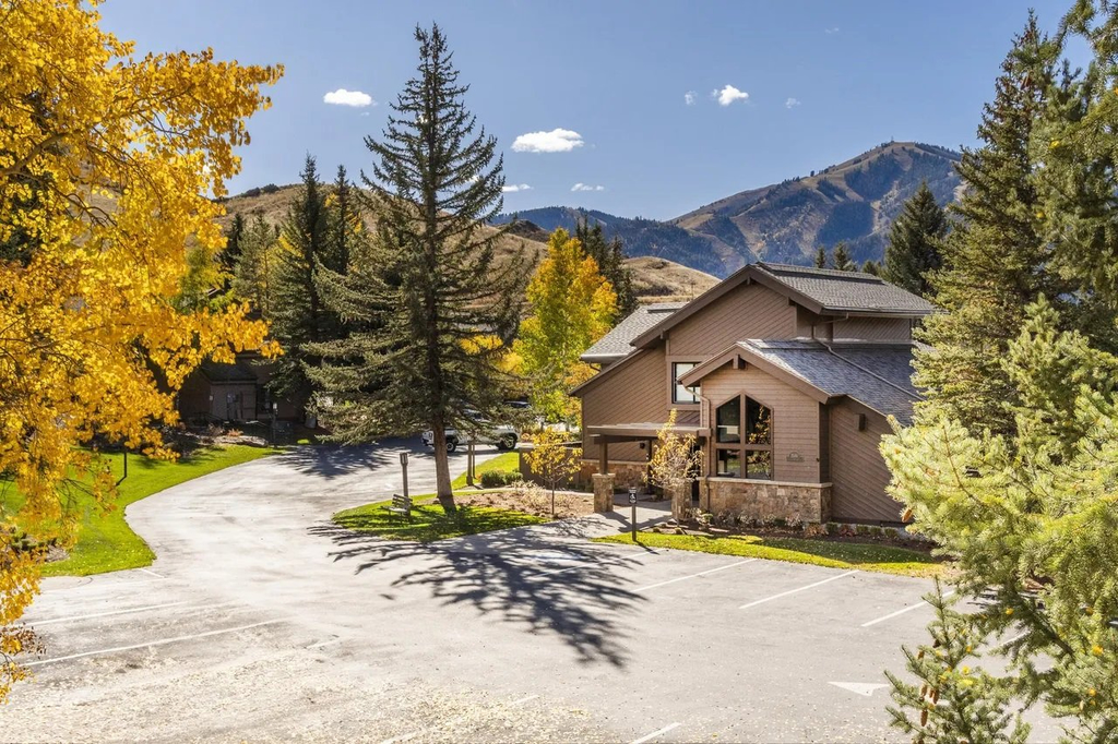 Snow Creek Condo 1541