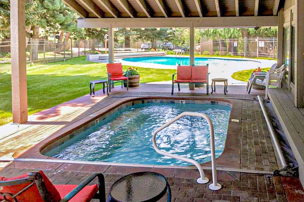 SV131 - Walk to Lifts & Town - Hot Tub & Pool