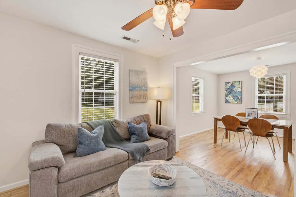 The Emerson Bungalow Private Retreat Near Park