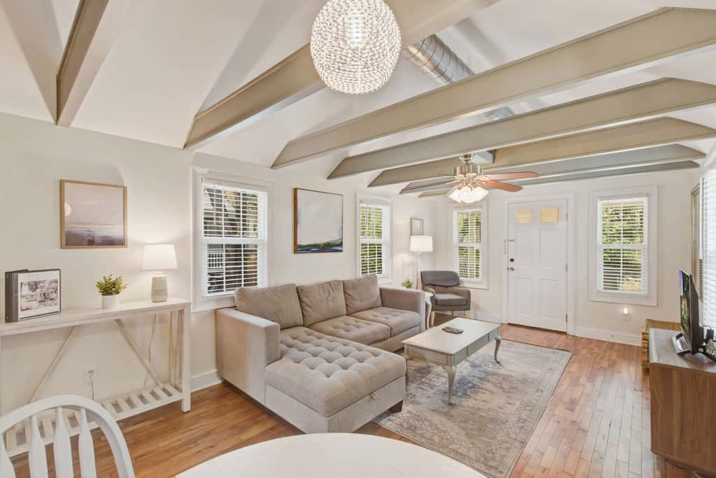 Stylish Bungalow Stay Near Downtown Charleston