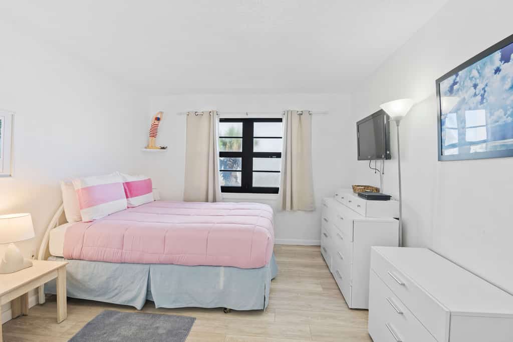 Oceanfront 2nd Floor Condo | Large Wrap-Around Terrace + Washer/Dryer