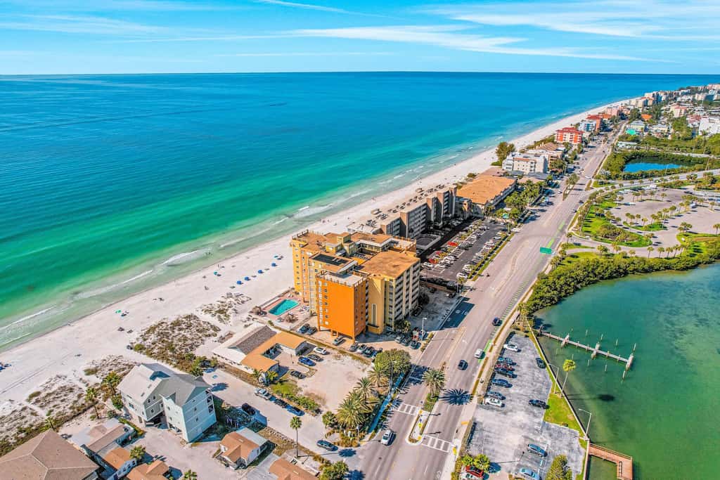 Gulf-Front Condo with Pool & Stunning Sunset Views