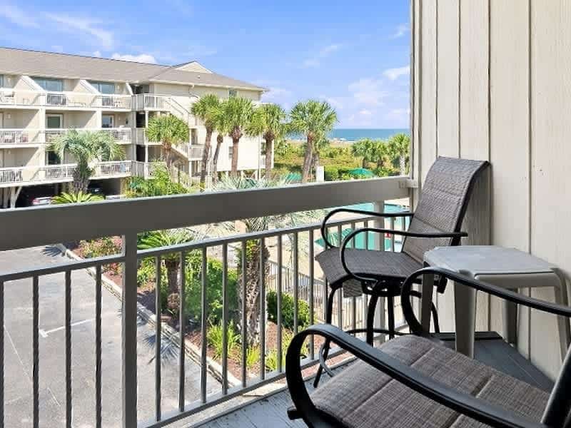 Make vacation memories at this Ocean Front South Forest Beach Villa 1 Bedroom 1 bath villa with sleeping for 6 at The Breakers resort at Coligny. Community Pool, Easy walk to the beach, restaurants and shopping! Recently installed elevator!
