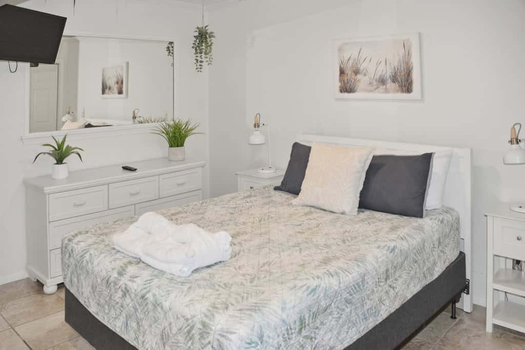 Resort Living | Pool, Tennis & Beach Access