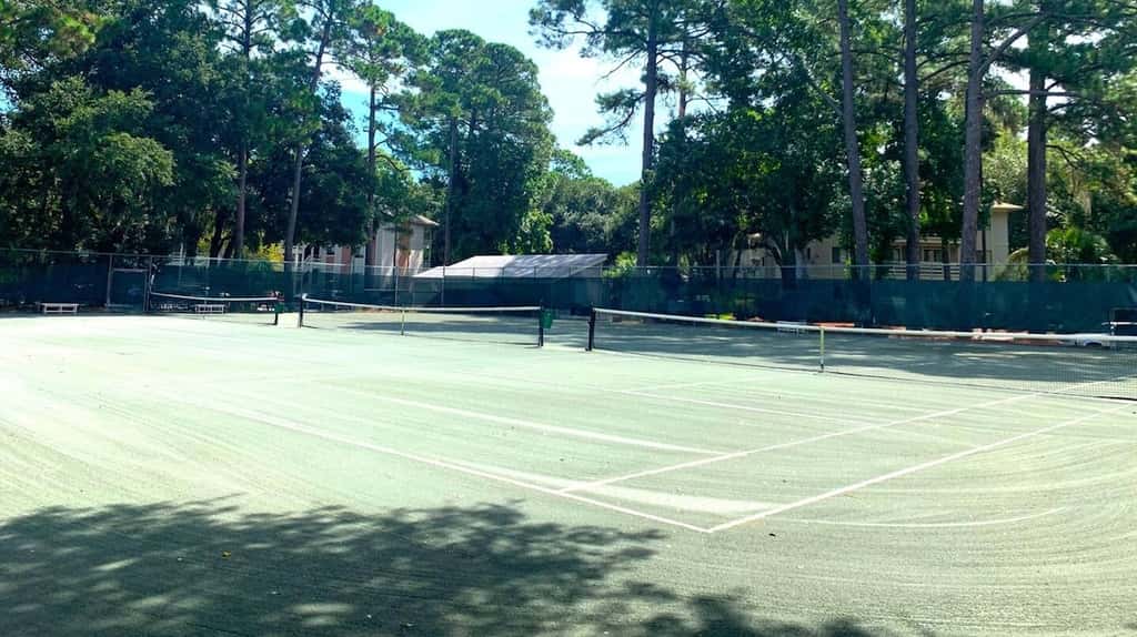 Hilton Head Escape: 2BR Villa with Pool Views