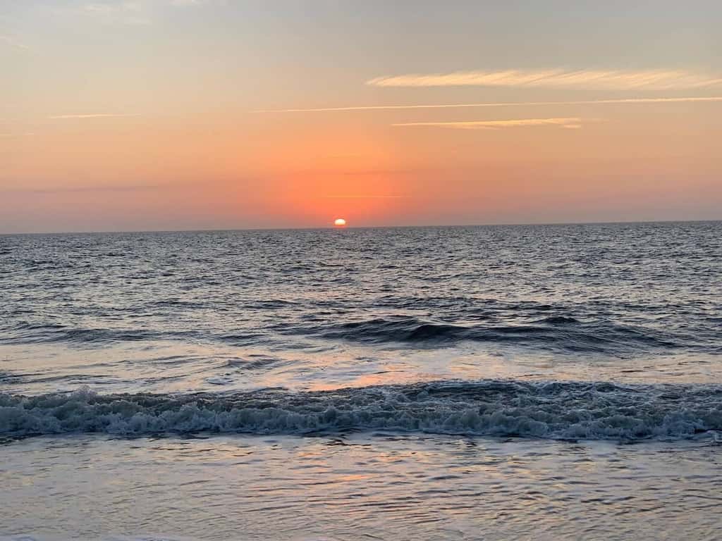 Hilton Head Escape: 2BR Villa with Pool Views