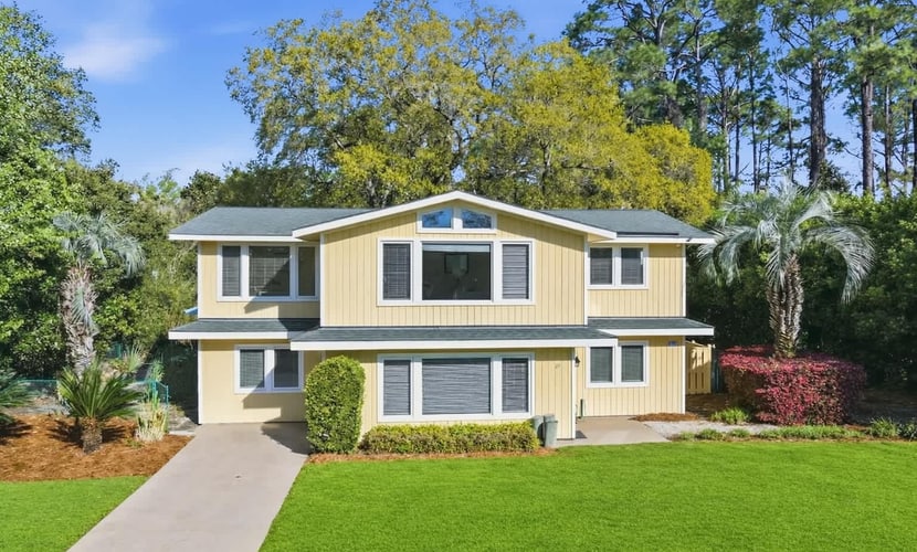 Escape to one of the best locations on Hilton Head—just steps from the sand with private gated beach access directly across the street.
This newly renovated 5-bedroom coastal home is designed for families and groups who want space, privacy, and an easy beach lifestyle—all in one place.