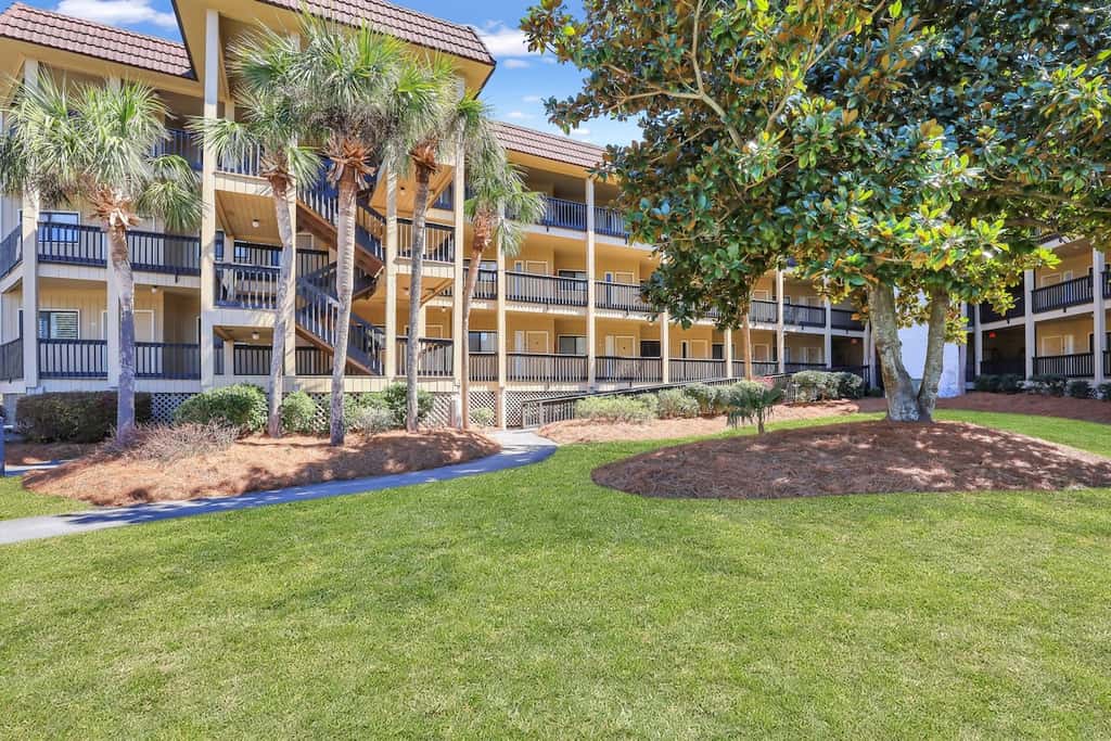 Ocean Villa C117 | Steps to Beach & Largest Pool