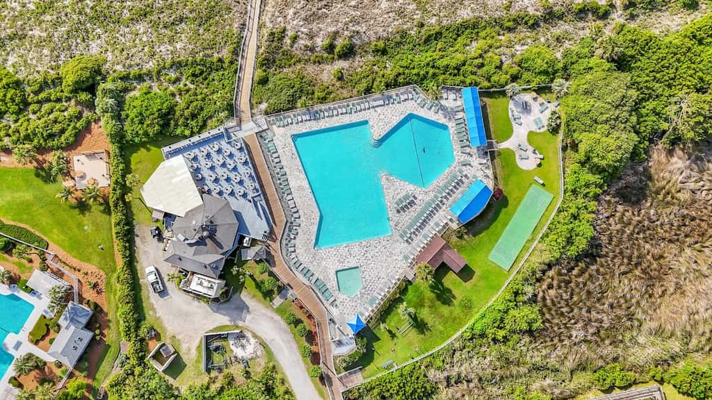Ocean Villa C117 | Steps to Beach & Largest Pool