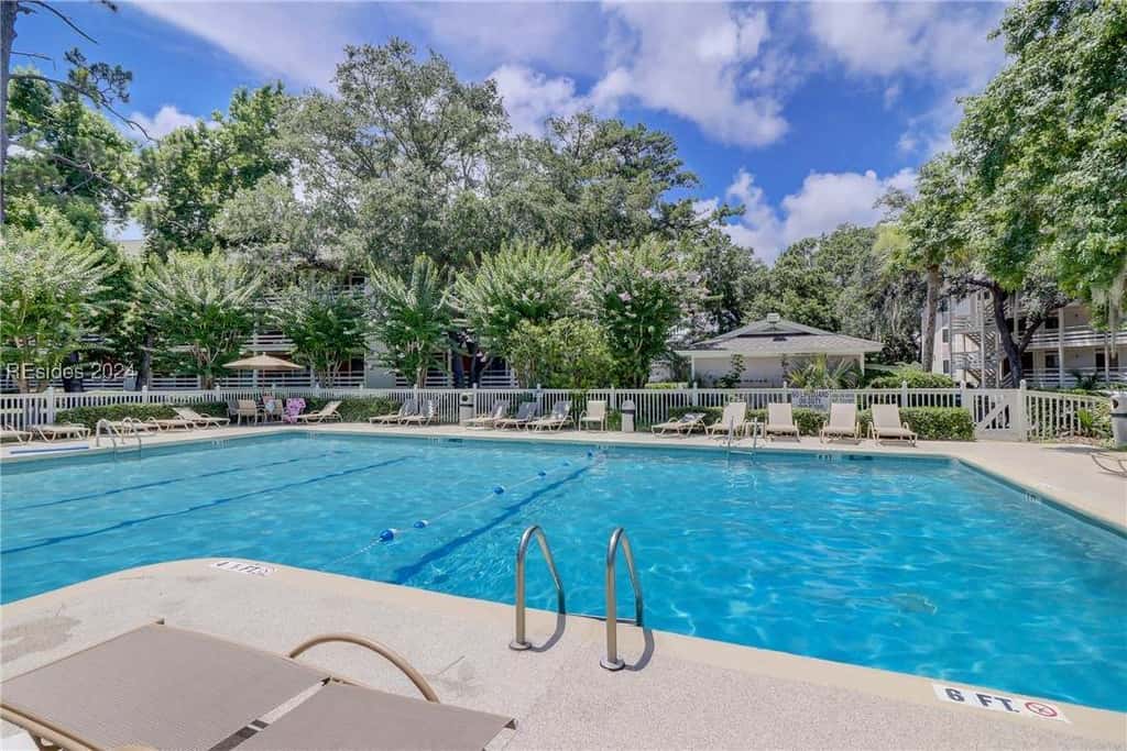 First-Floor Family Villa @ Fiddler’s Cove