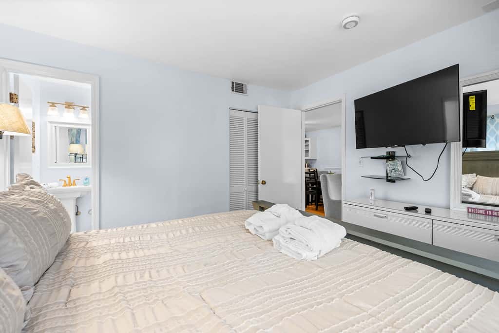 First-Floor Family Villa @ Fiddler’s Cove