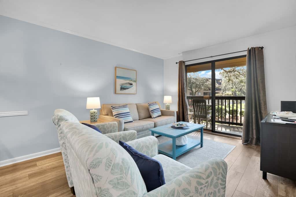 Tennis Villa D2 - 2BR Walk to Beach & Pool