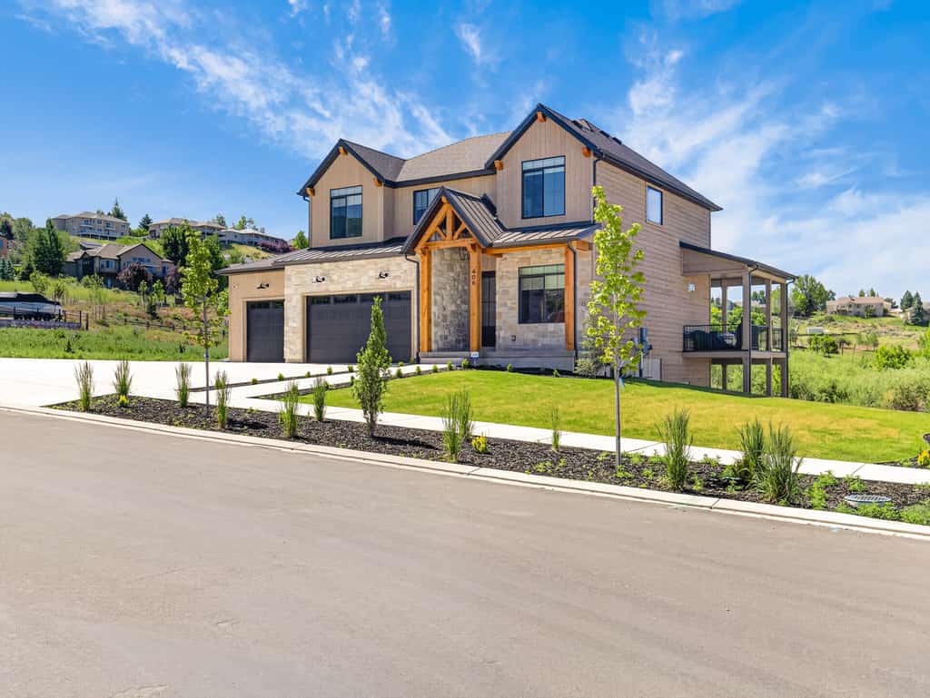 Summit View Lodge, 5br5ba, Sleeps 16, HotTub-Views