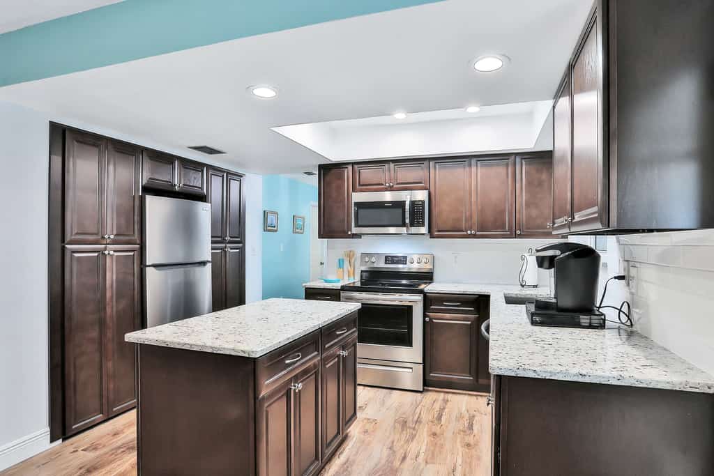 Quiet 4BR Getaway w/Private Pool, Walk to Beach & Florida Room