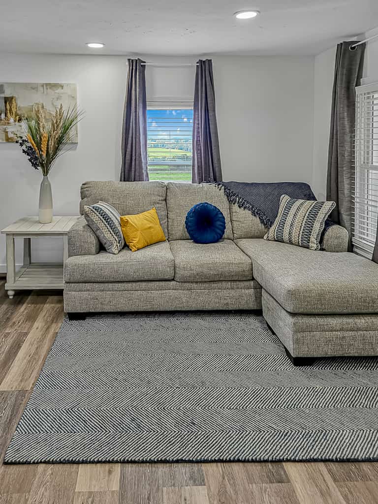 Beautifully Re-modeled 3 Bedroom Home- 218 Mockingbird Lane