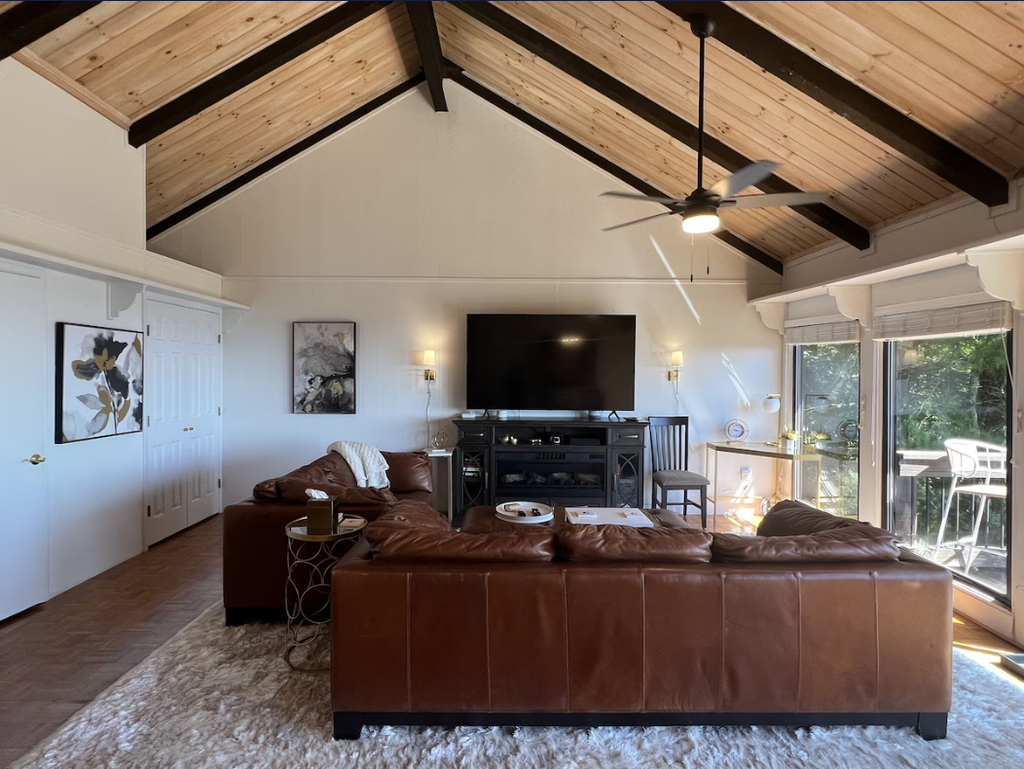 Remarkable Mountain Escape! Breathtaking Views & Pet Friendly!