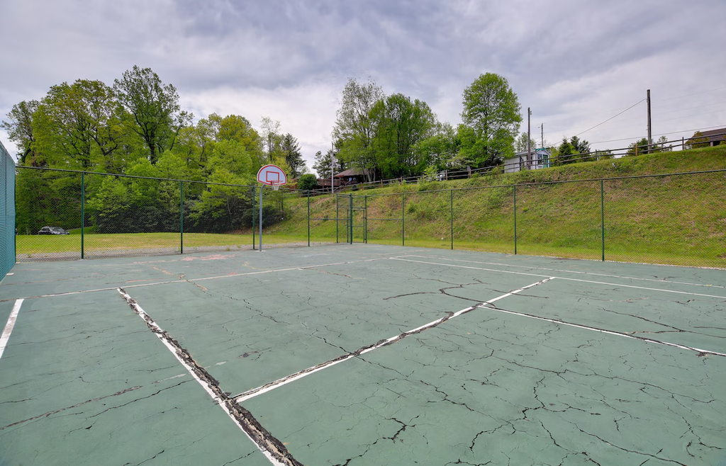 58 Meadowview Trail