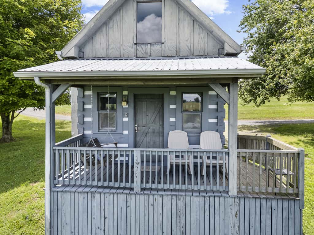 Pilot Mountain Cabin