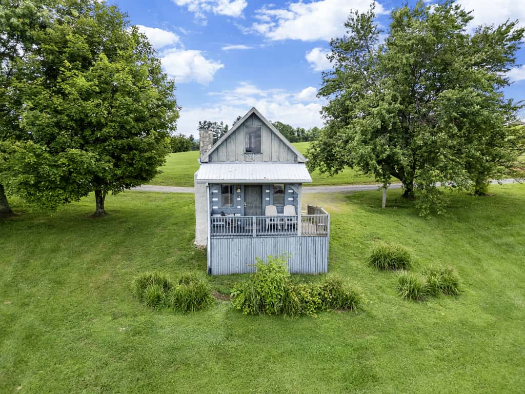 Pilot Mountain Cabin