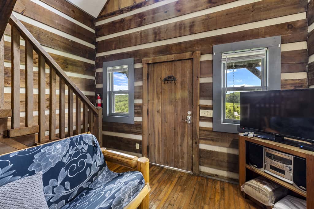 Pilot Mountain Cabin