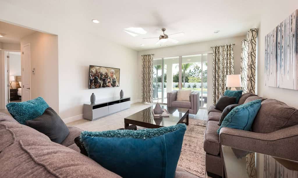 Spacious Abode with Spillover Spa in Encore