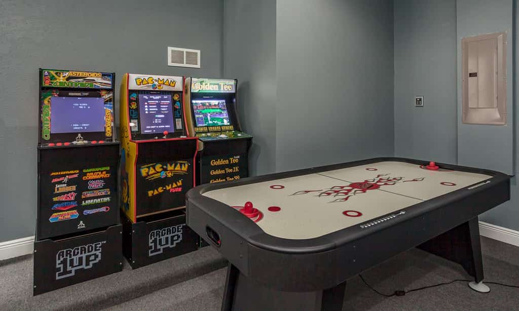 Bright Home with Game Room Theater at Reunion