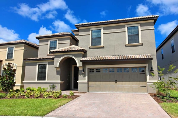 Serene Home with Theater in Champions Gate