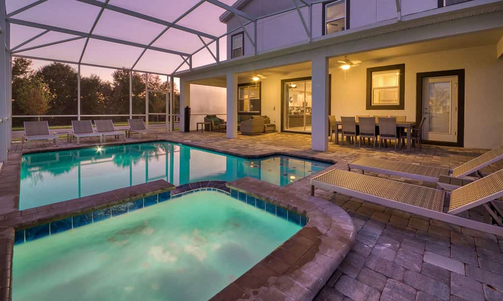 Stylish Home with Pool and Spa in Champions Gate