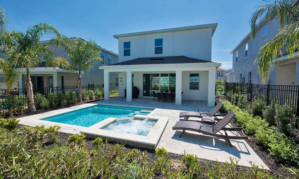 The Modern Manor