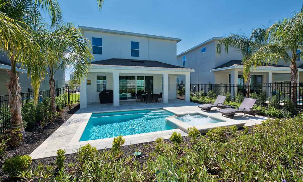 The Modern Manor