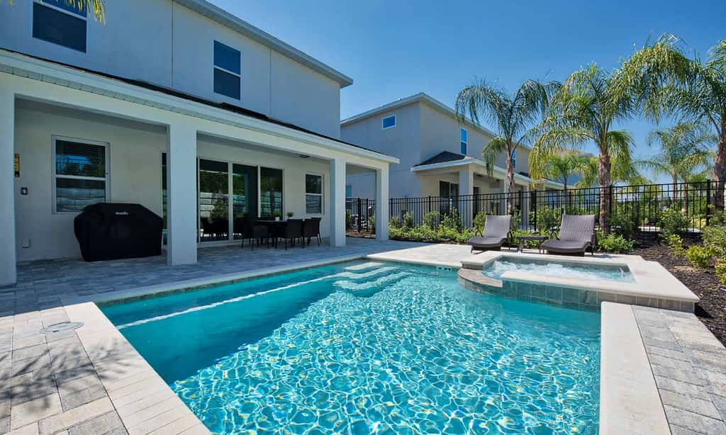 The Modern Manor