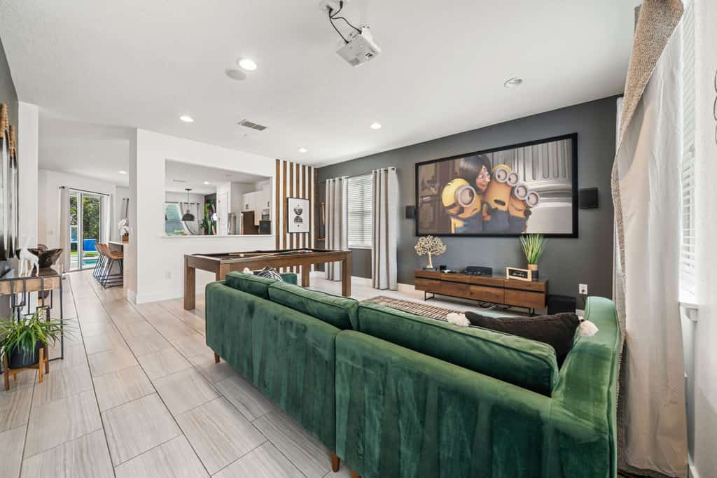 Extraordinary Oasis With Themed Games Room