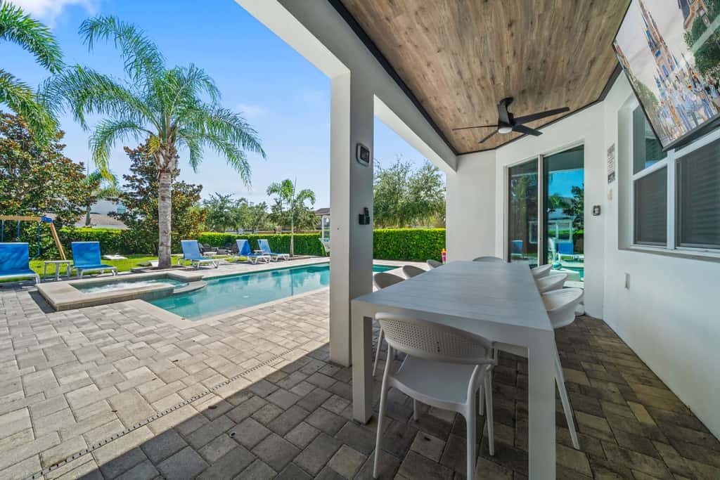 The Extraordinary Oasis