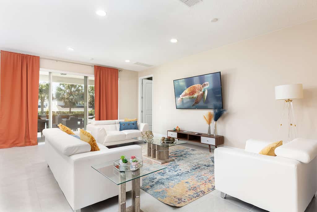 Sunny Home with Themed Rooms in Encore