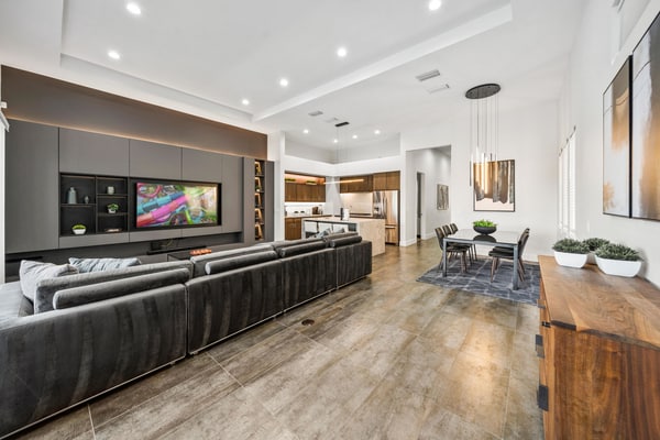 Modern Villa with Games Room at Reunion
