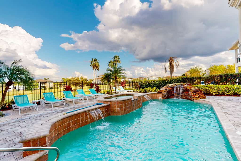 Gorgeous Golf-View Villa with Galactic Themed Bedroom at Reunion