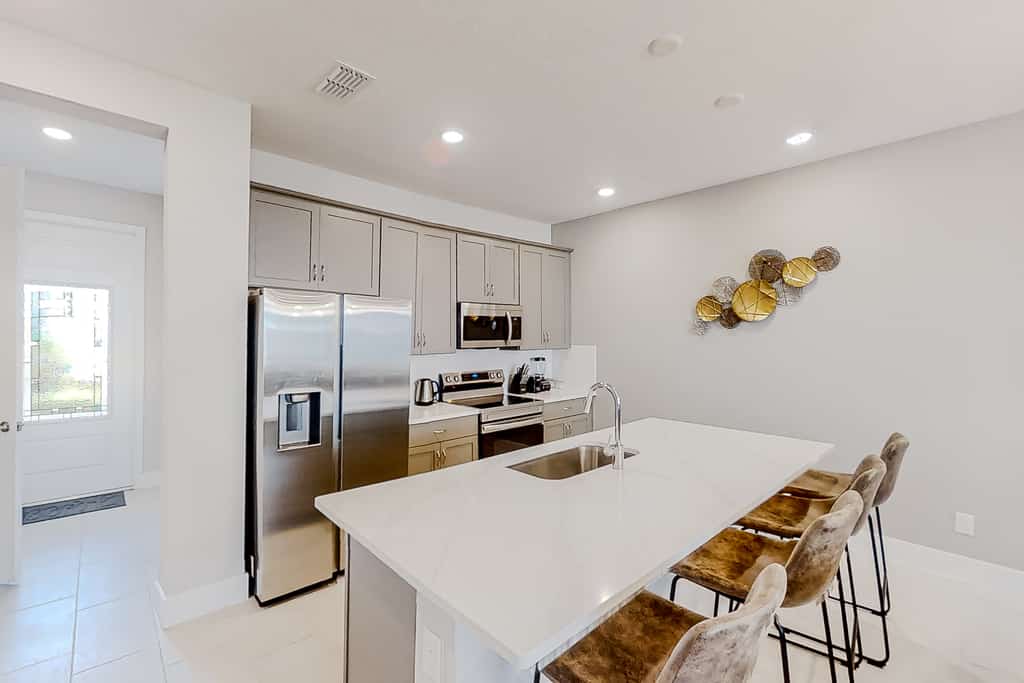 Magical Sunny Townhouse With Games Room at Reunion