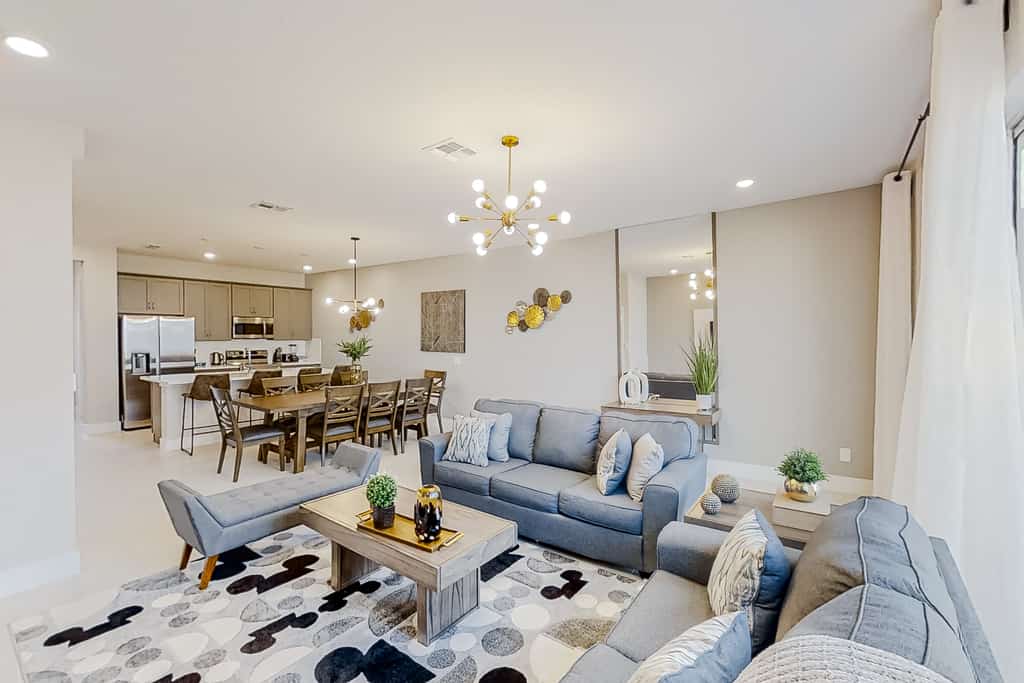 The Magical Sunny Townhouse