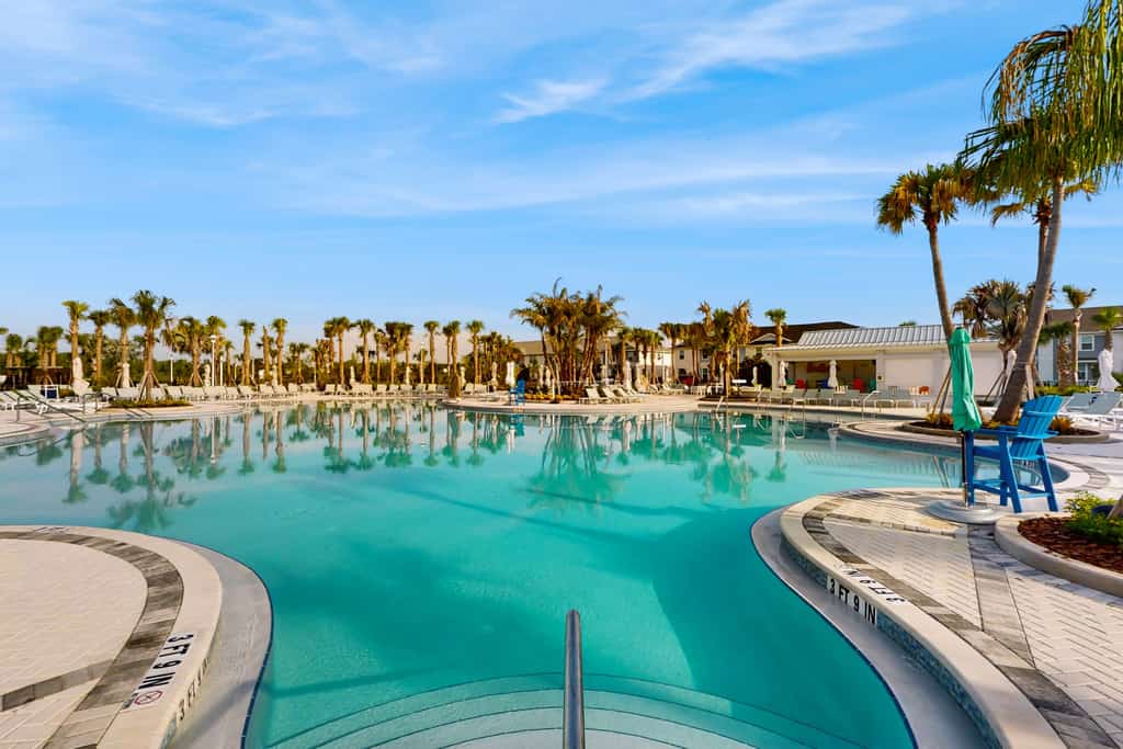 Contemporary townhouse w/ private pool and resort amenities, near attractions