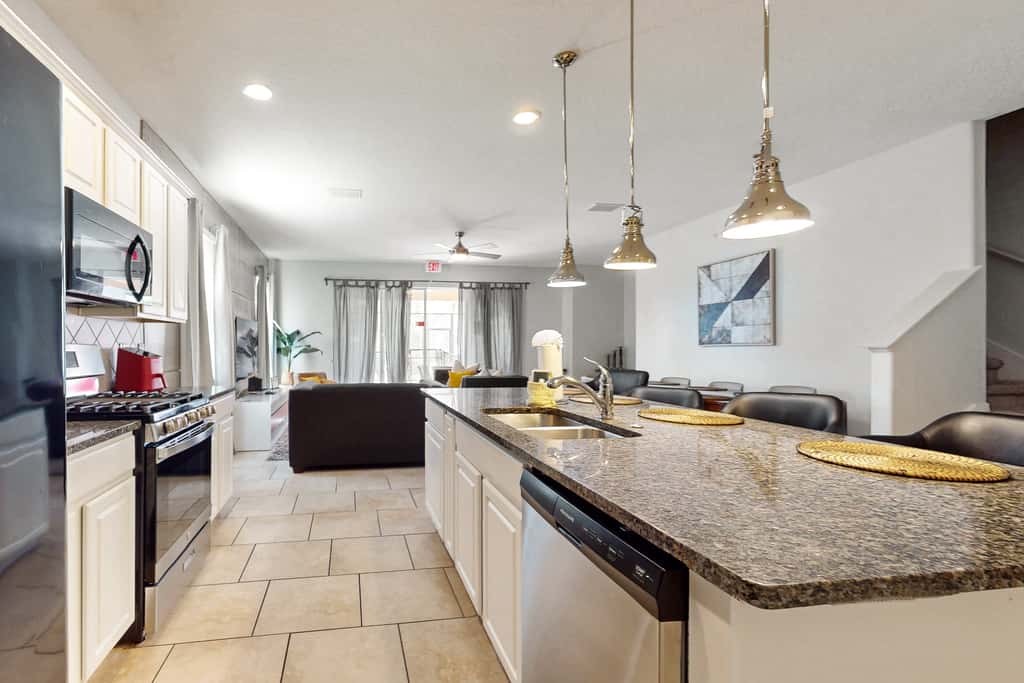 Lanai Luxury - Solterra