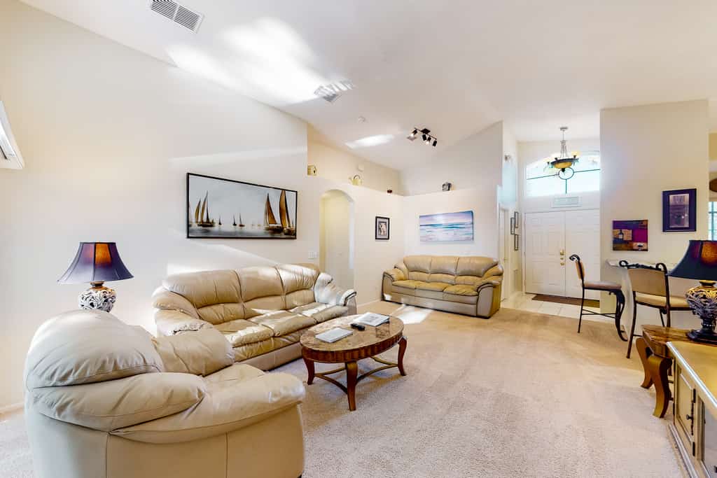 Snowbird-friendly home near Disney with private pool, lanai, tennis, basketball