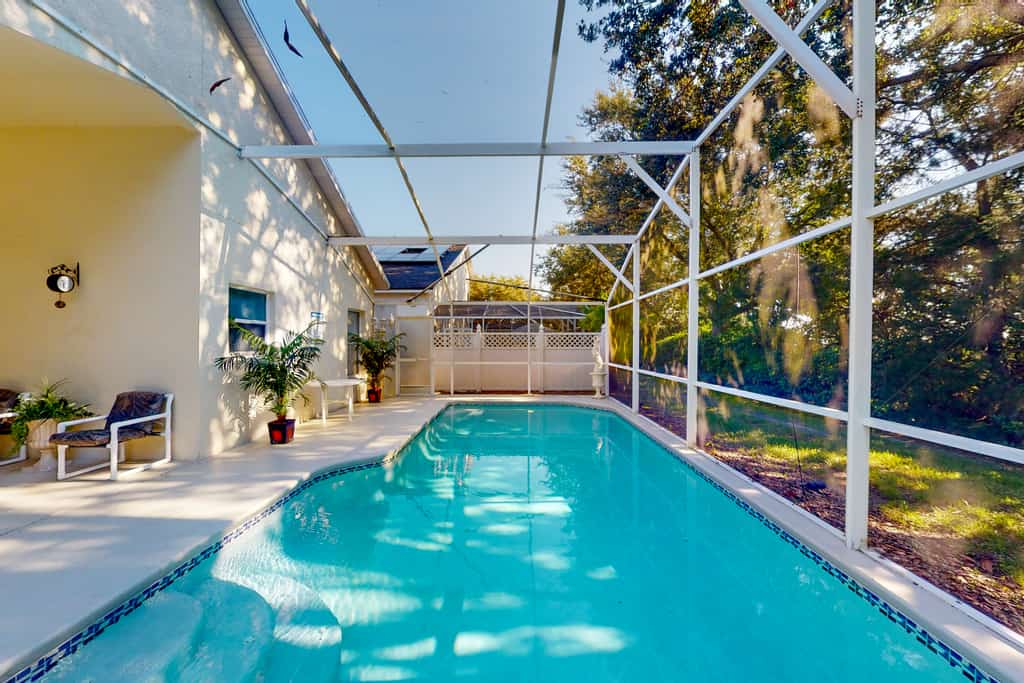 Snowbird-friendly home near Disney with private pool, lanai, tennis, basketball